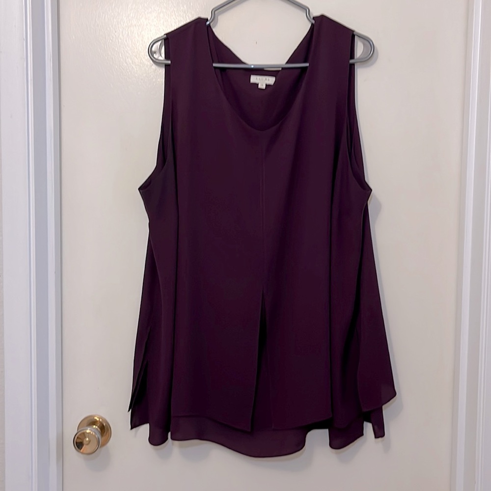 Laura chiffon double layer split front sleeveless cami size 20